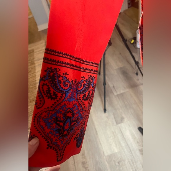 J Crew - Rich and Elegant long sleeve Blouse  with exquisite designs throughout. - Picture 10 of 10